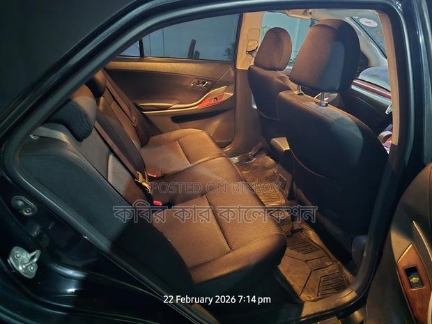 Toyota Premio push start 2011