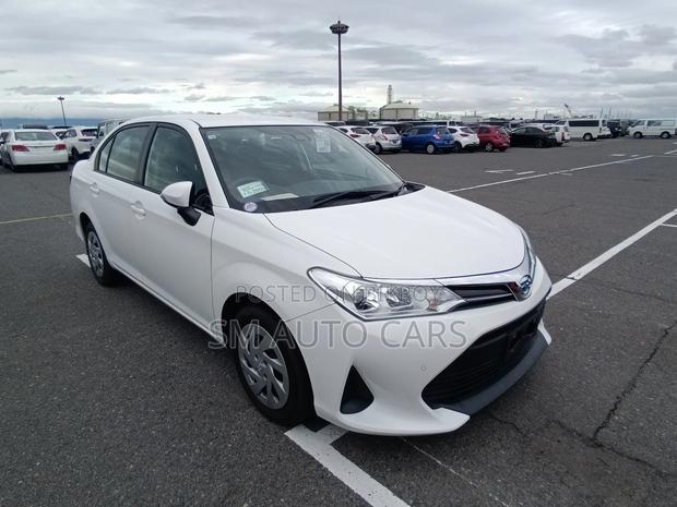 Toyota Axio Hybrid EX White 2020