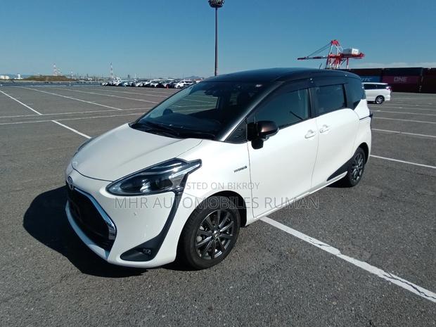 Toyota Sienta G QUERO Package 2020