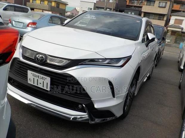 Toyota Harrier Non Hybrid Z Pearl 2023