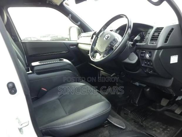 Toyota Hiace Super GL Dark Prime2 2022