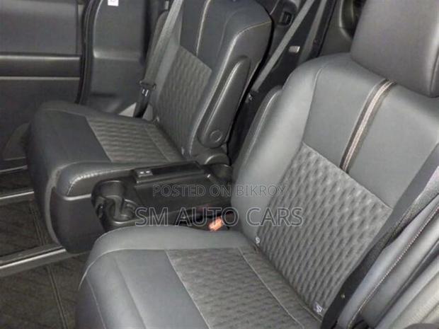 Toyota Noah Non Hybrid SZ Black 2022