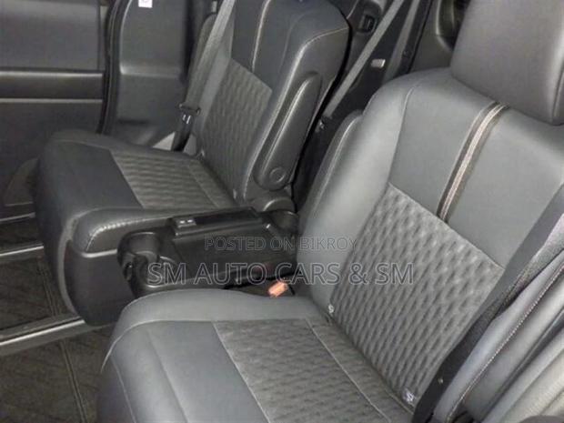Toyota Noah Non Hybrid SZ Black 2022