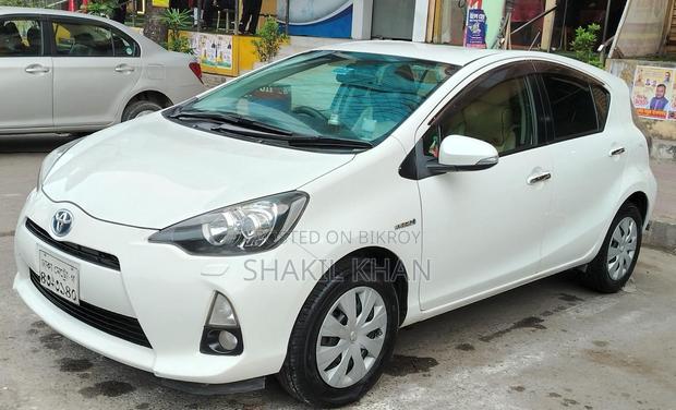 Toyota Aqua মালিক চালিত 2014