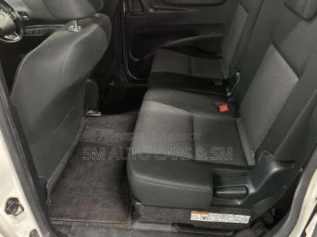 Toyota Sienta Hybrid G Safty Pearl 2021