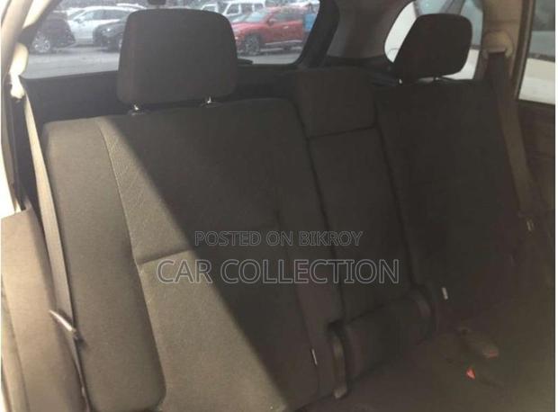 Toyota Fielder Ex Hybrid Silver 2022