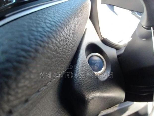 Toyota Corolla Cross Z Pearl Hardtop 2022