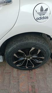 Toyota ist white 2003 for sale
