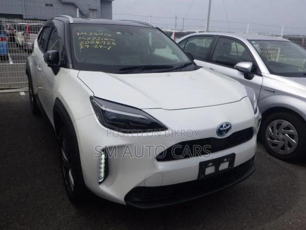 Toyota Yaris Cross Z Pearl & Black 2020