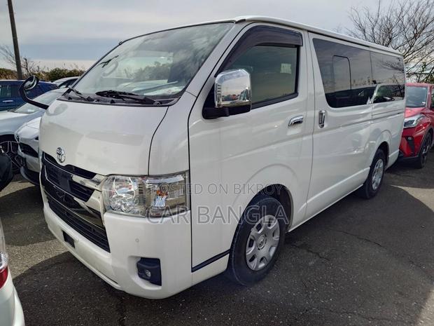 Toyota Hiace SUPER GL DARK PRIME 2022