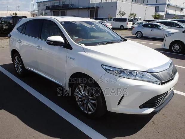 Toyota Harrier Hybrid Progres Pearl 2019