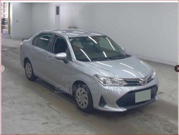 Toyota Axio Non Hybrid EX Silver 2021