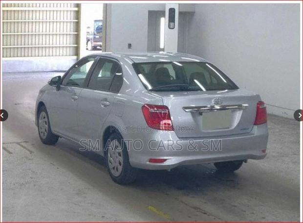 Toyota Axio Non Hybrid EX Silver 2021