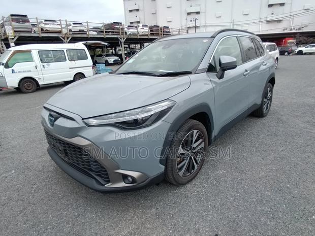 Toyota Corolla Cross Z Cement Grey HardTP 2023