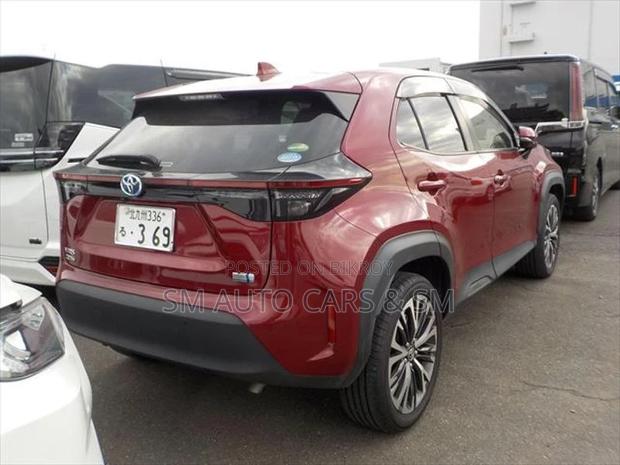 Toyota Yaris Cross Hybrid Z Red Wine 2021