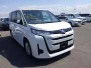 Toyota Noah G 2022 for sale