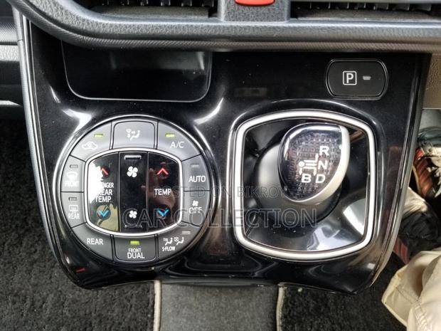 Toyota Noah 2020
