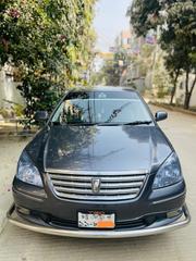 Toyota Premio gray 2004 for sale