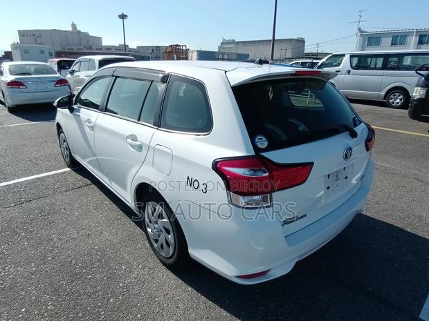 Toyota Fielder Hybrid EX White 2020