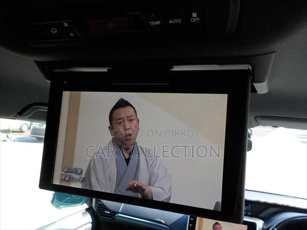 Toyota Esquire GI ,CEILING MONITOR 2020