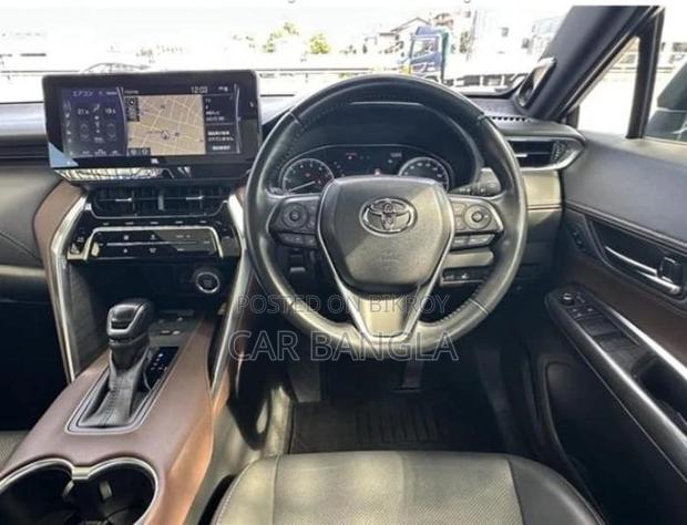 Toyota Harrier Z LEATHER NON HY. 2021