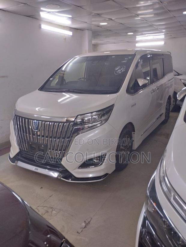 Toyota Esquire Gi premium 2020