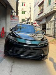Toyota Harrier SUNROOF OLD SHAPE 2020 for sale
