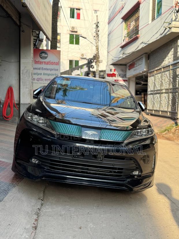 Toyota Harrier SUNROOF OLD SHAPE 2020