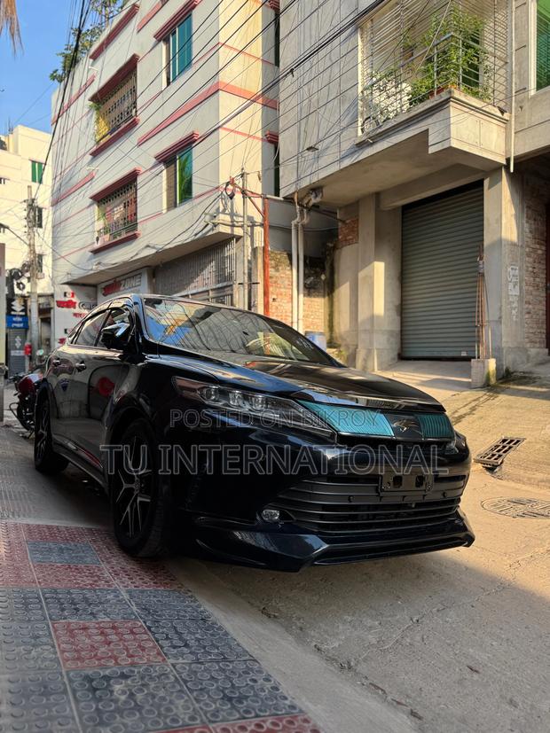 Toyota Harrier SUNROOF OLD SHAPE 2020