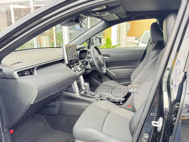 Toyota Corolla Cross Z LEATHER MOONROOF 2024