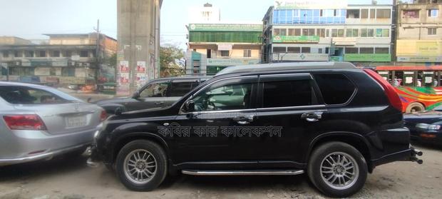 Nissan X-Trail Black 2011