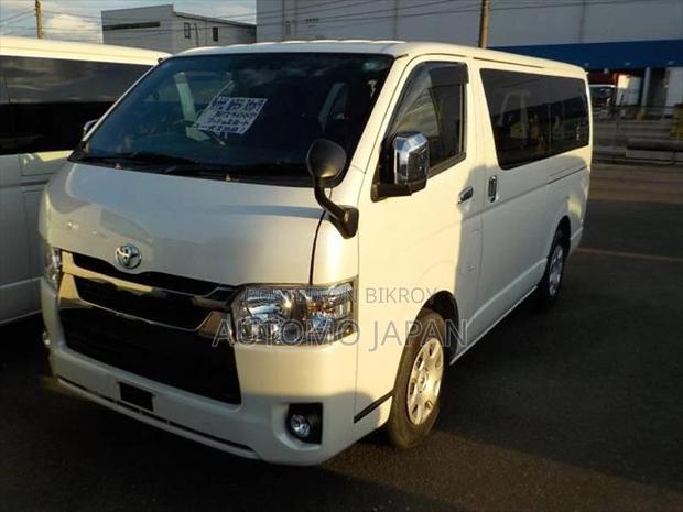 Toyota Hiace Super GL Dark Prime 2021