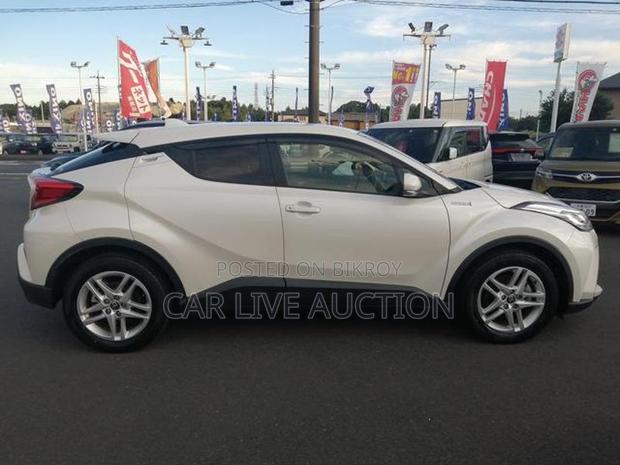 Toyota C-HR Hybrid S Package 2021
