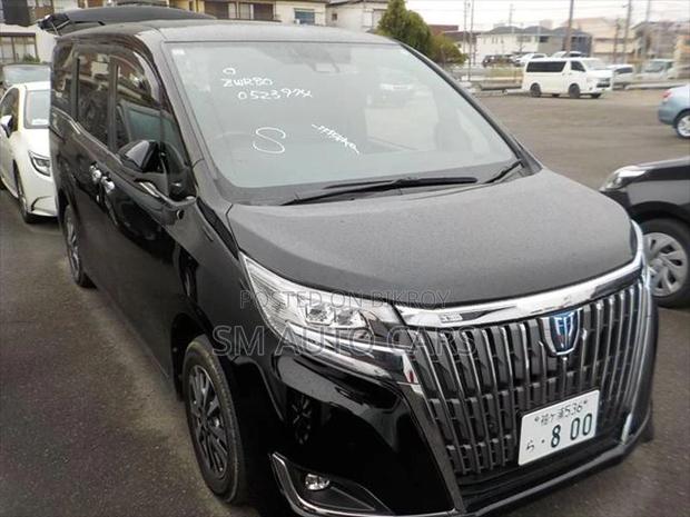 Toyota Esquire Hybrid Gi Black 2021