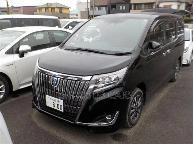 Toyota Esquire Hybrid Gi Black 2021