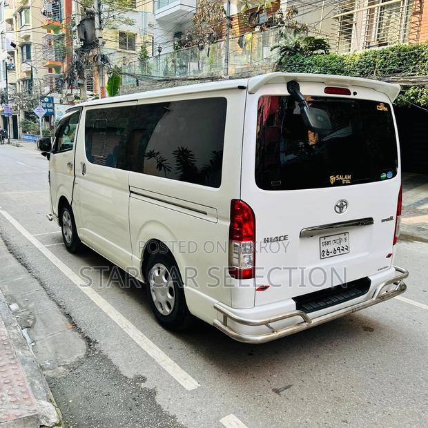 Toyota Hiace SUPER GL(PUSH) 2017