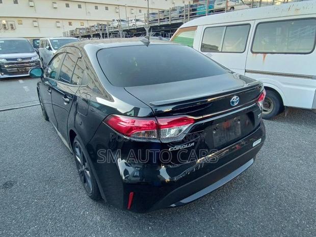 Toyota Corolla WXB Black 4 Point 2021