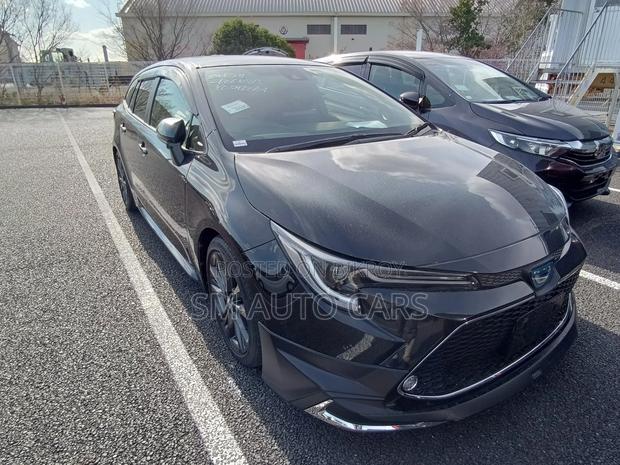 Toyota Corolla Touring WXB Black 2021