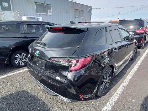 Toyota Corolla Touring WXB Black 2021