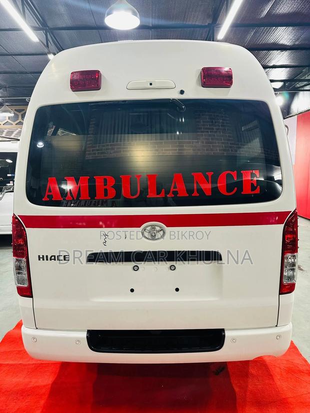 Toyota Hiace Orginal Ambulance 2022