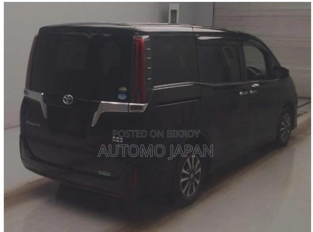 Toyota Esquire GI 2020