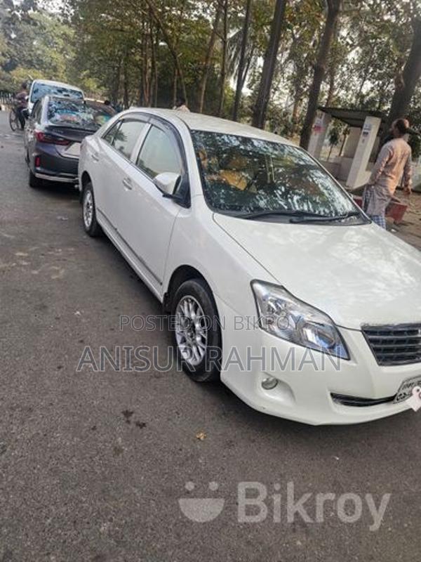 Toyota Premio F 2012