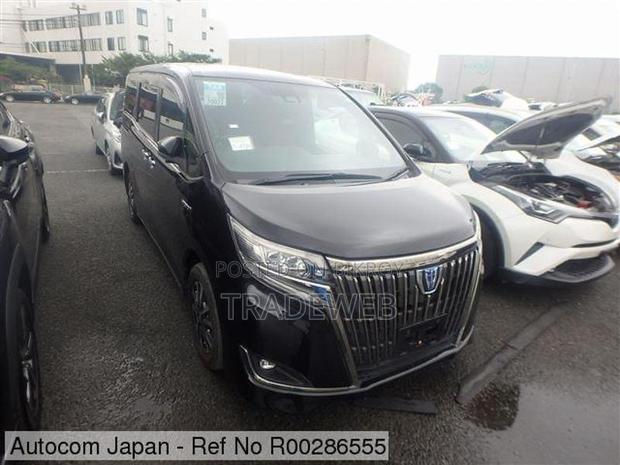 Toyota Esquire 2019 Black