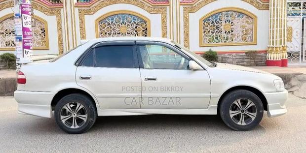 Toyota Corolla 110 GLI SALOON 1998