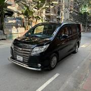 Toyota Noah Hybrid 2016 for sale