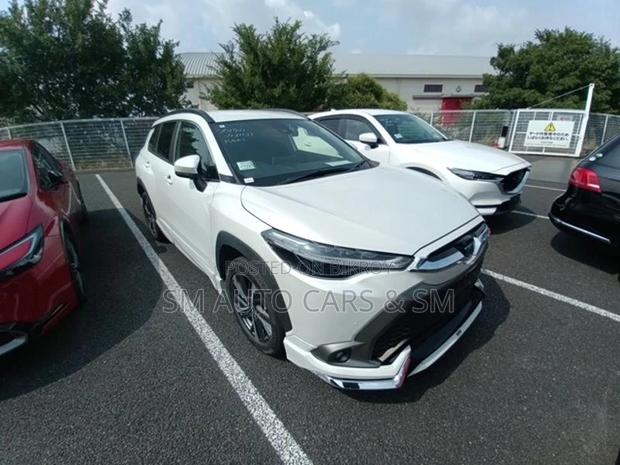 Toyota Corolla Cross Z Pearl Hardtop 2022