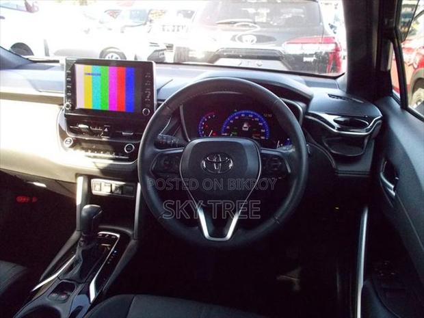 Toyota Corolla Cross z PACKAGE 2023