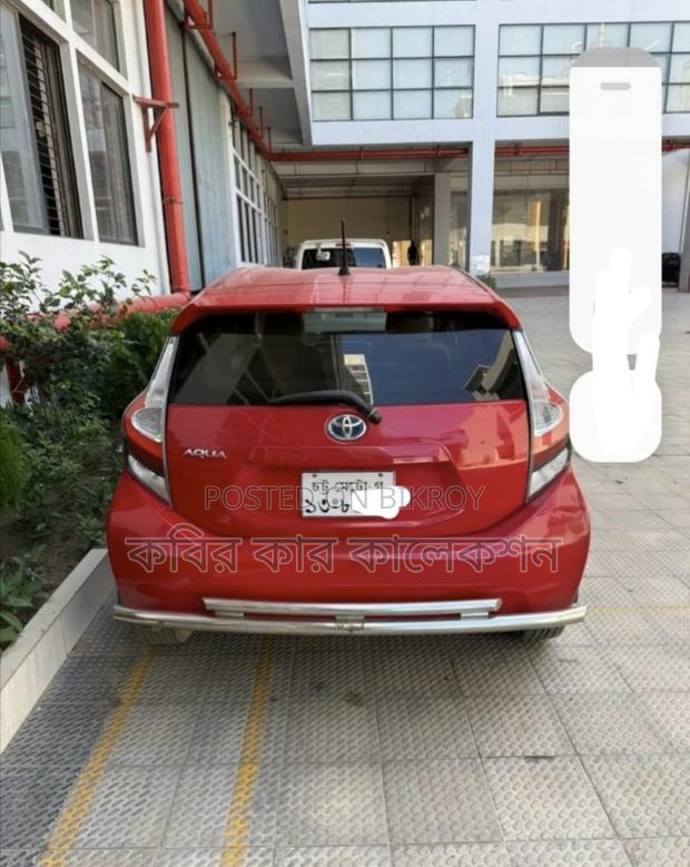 Toyota Aqua hybrid 2014