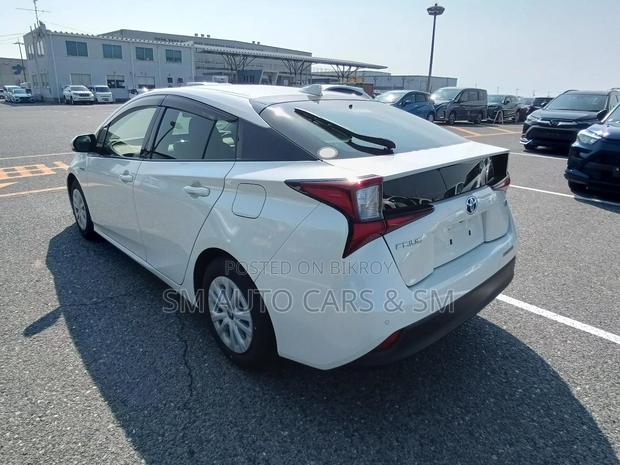 Toyota Prius S Pearl 4 Point 2020