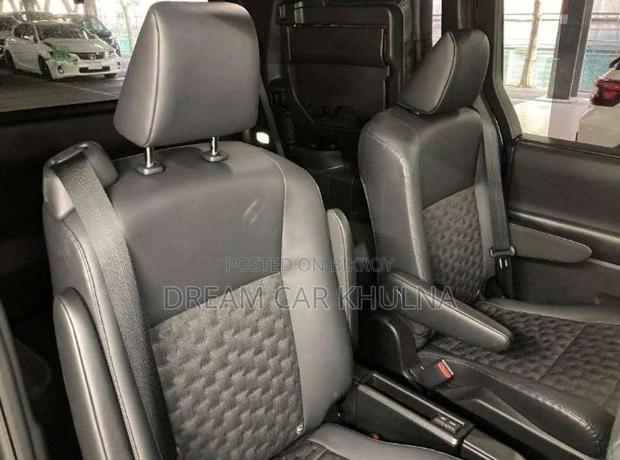Toyota Voxy S-Z Bodykit 2023